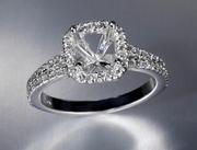 14 kt White Gold Diamond Halo Engagement Ring