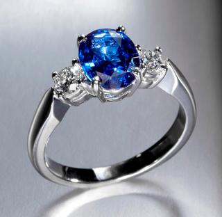 14 kt White Gold 3 Stone Ring with Sapphire and Diamonds